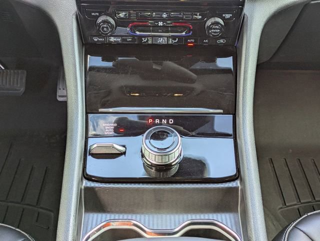Used 2024 Jeep Grand Cherokee Limited AWD/4WD image 19