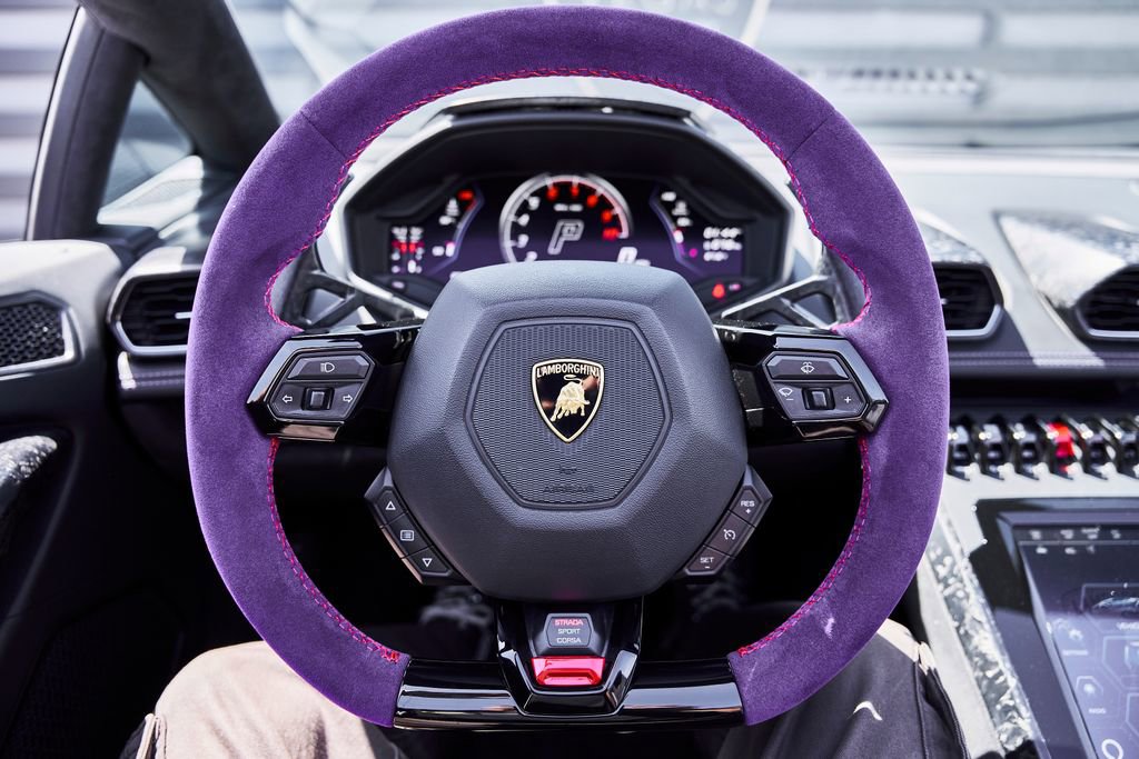 Used 2024 Lamborghini Huracan EVO image 49