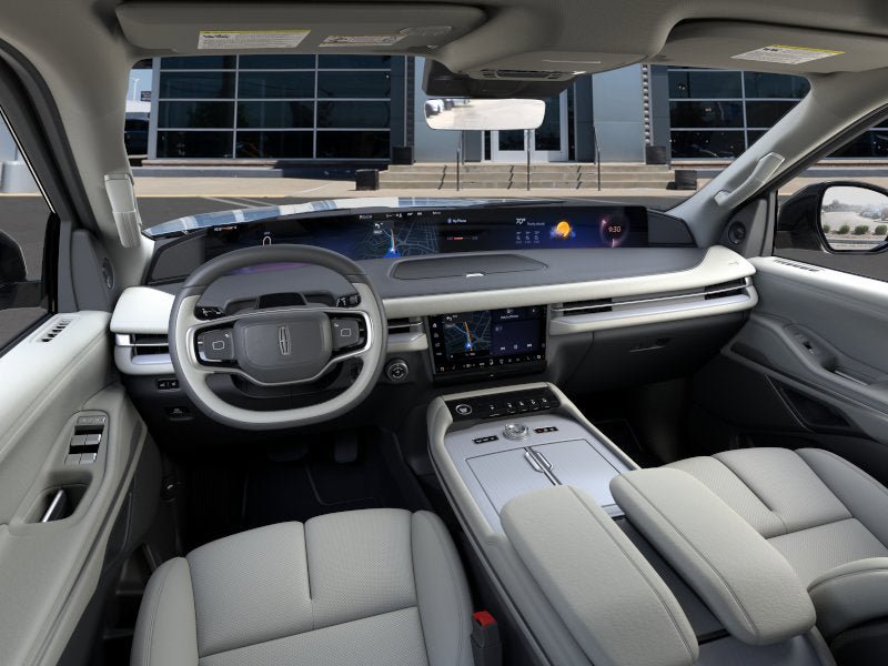 New 2026 Lincoln Navigator Reserve AWD/4WD image 9