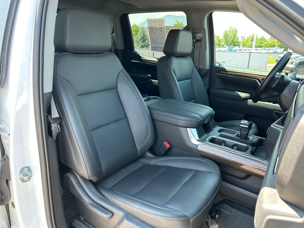 Used 2023 Chevrolet Silverado 1500 LT Trail Boss w/ LT Trail Boss Premium Package AWD/4WD image 17