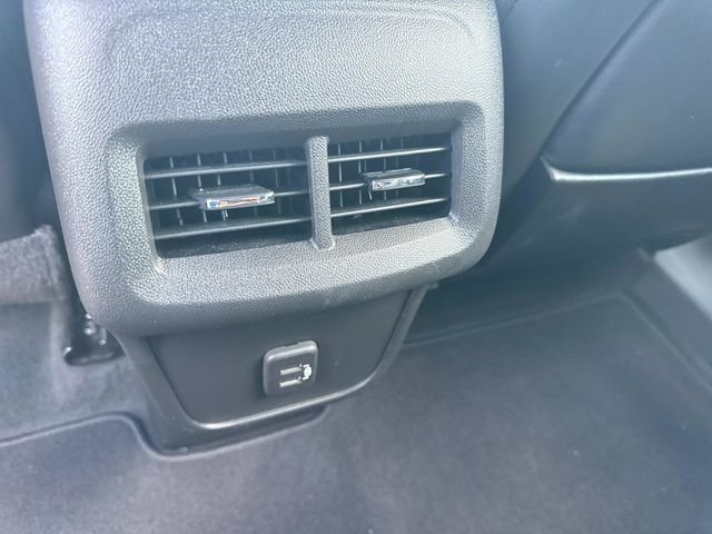 Used 2022 GMC Terrain SLT FWD image 17