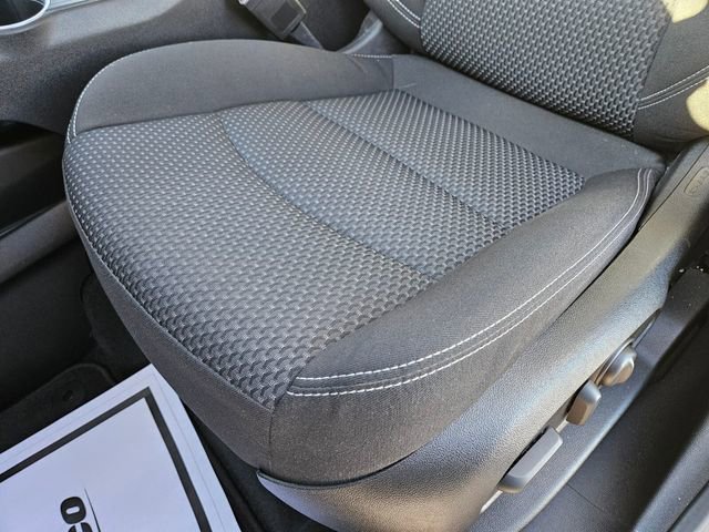 Used 2022 GMC Terrain SLE w/ Driver Convenience Package image 8