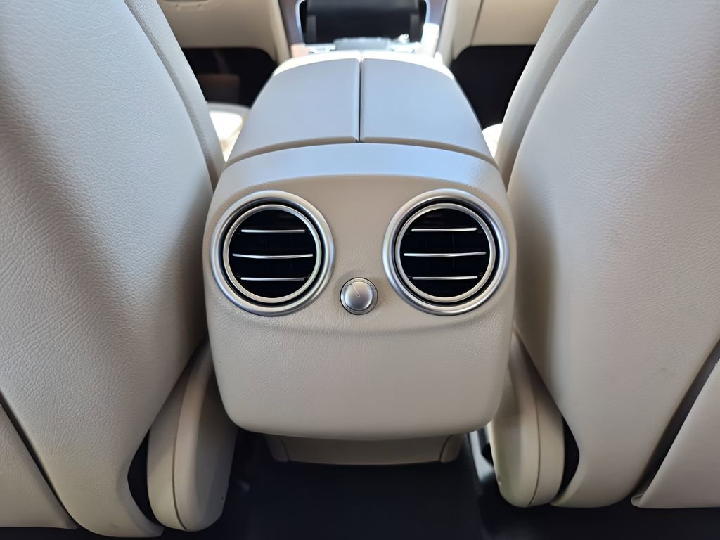 Used 2022 Mercedes-Benz GLC 300 4MATIC w/ Driver Assistance Package image 21