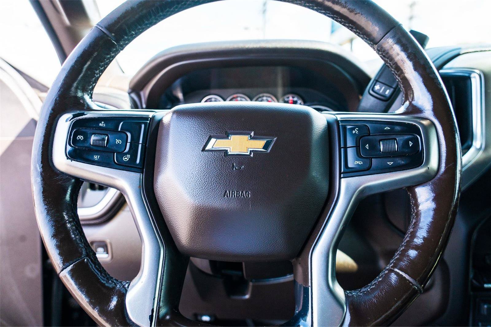 Used 2020 Chevrolet Silverado 1500 LT w/ Texas Edition AWD/4WD image 13