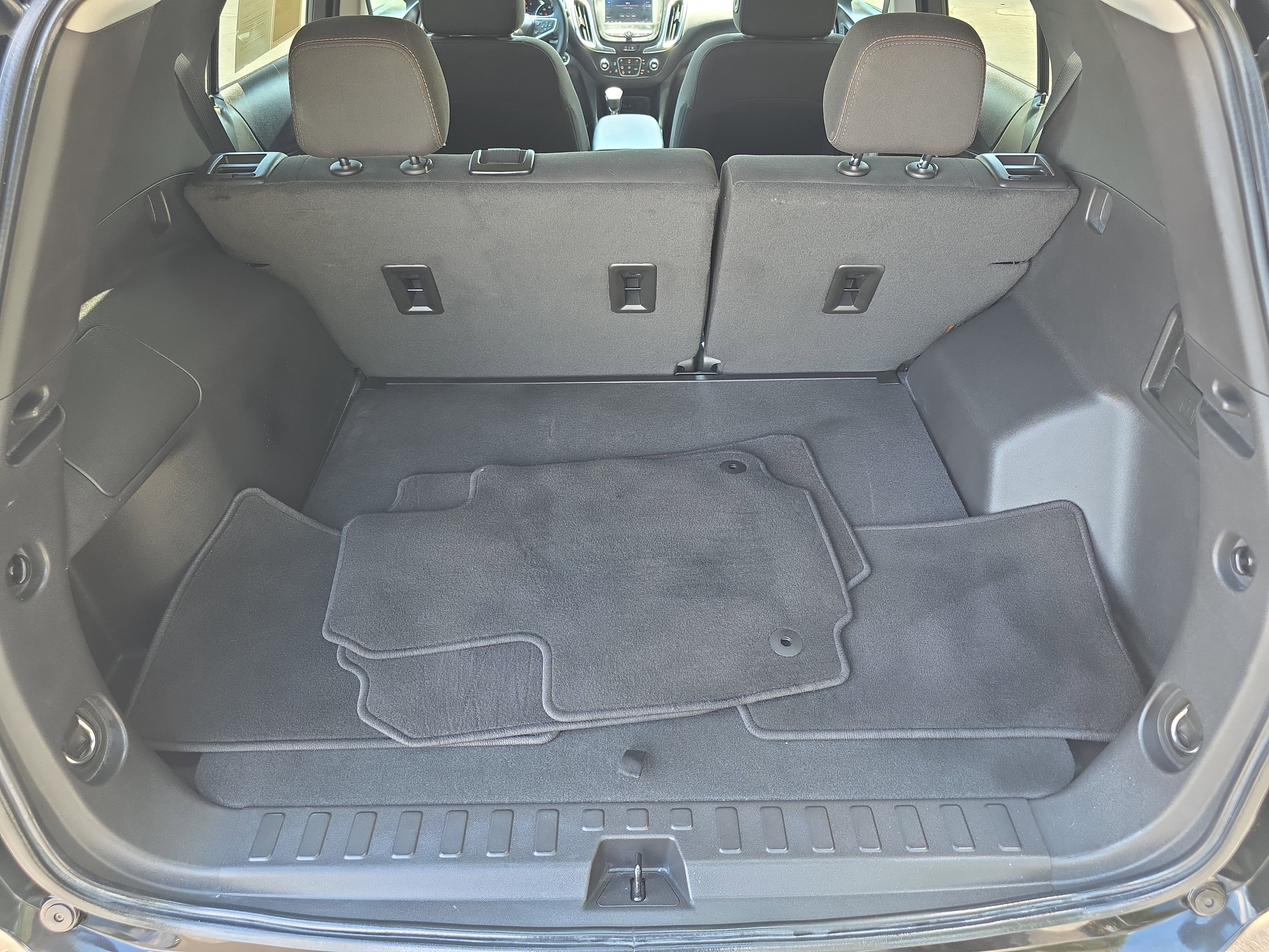 Used 2024 Chevrolet Equinox LT FWD image 12