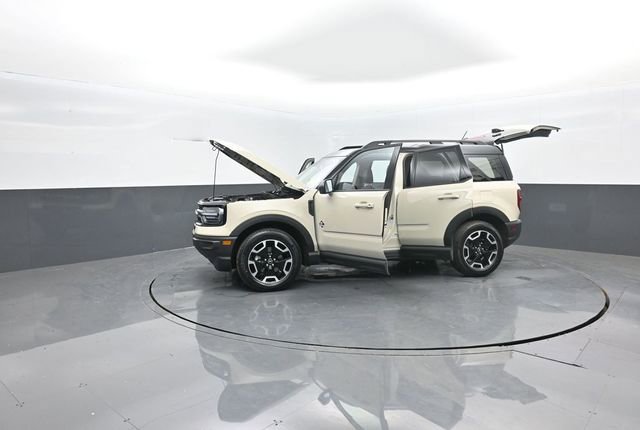 Certified 2024 Ford Bronco Sport Outer Banks w/ Tech Package image 38