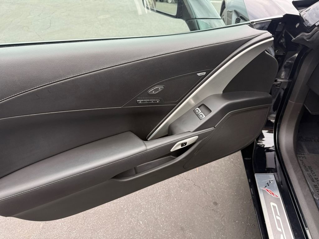 Used 2017 Chevrolet Corvette Stingray Convertible image 11