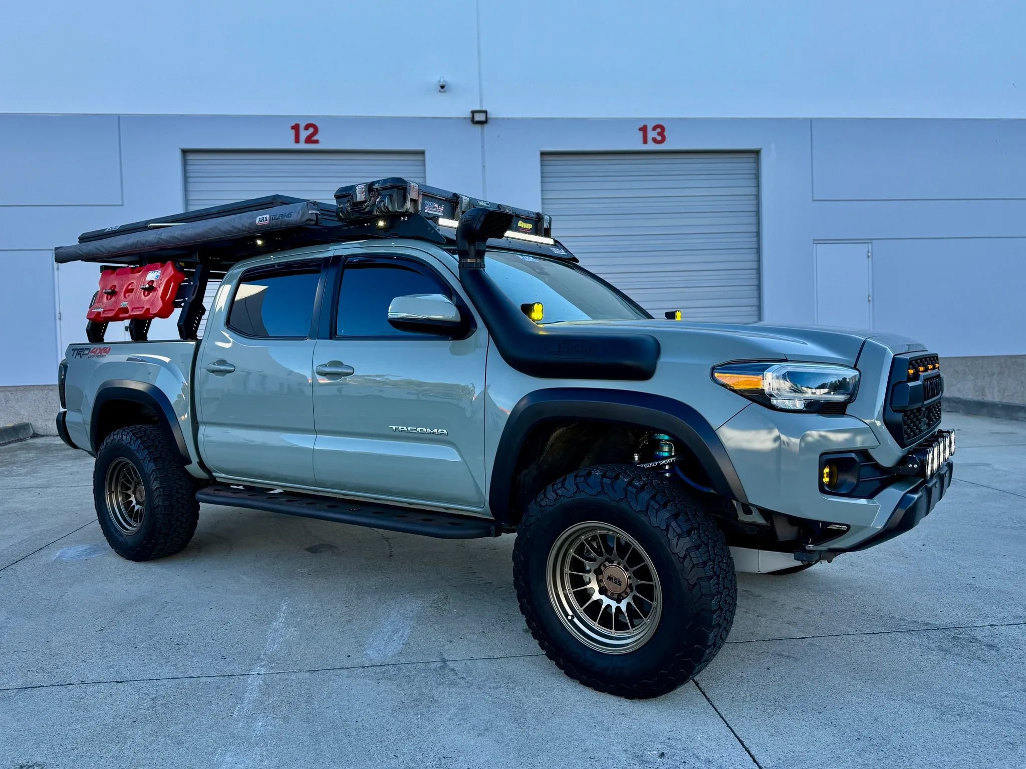 Used 2023 Toyota Tacoma TRD Off-Road AWD/4WD image 7