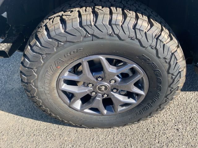 New 2025 Ford Bronco Badlands image 10
