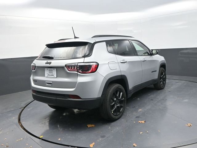 New 2026 Jeep Compass Latitude AWD/4WD image 10
