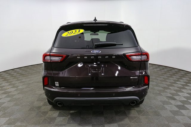Used 2023 Ford Escape ST-Line w/ Tech Pack #1 image 9