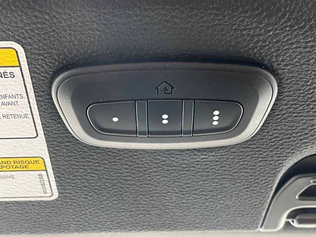 Used 2018 Jeep Wrangler Unlimited Sport S image 29