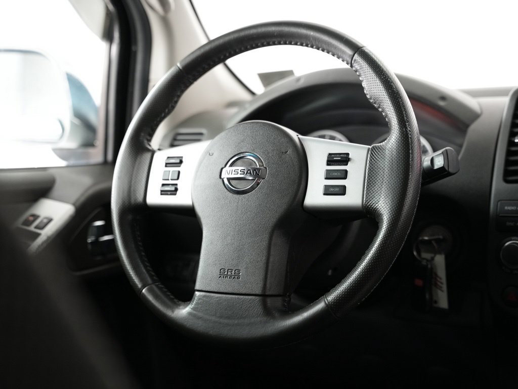 Used 2012 Nissan Pathfinder SV RWD image 11