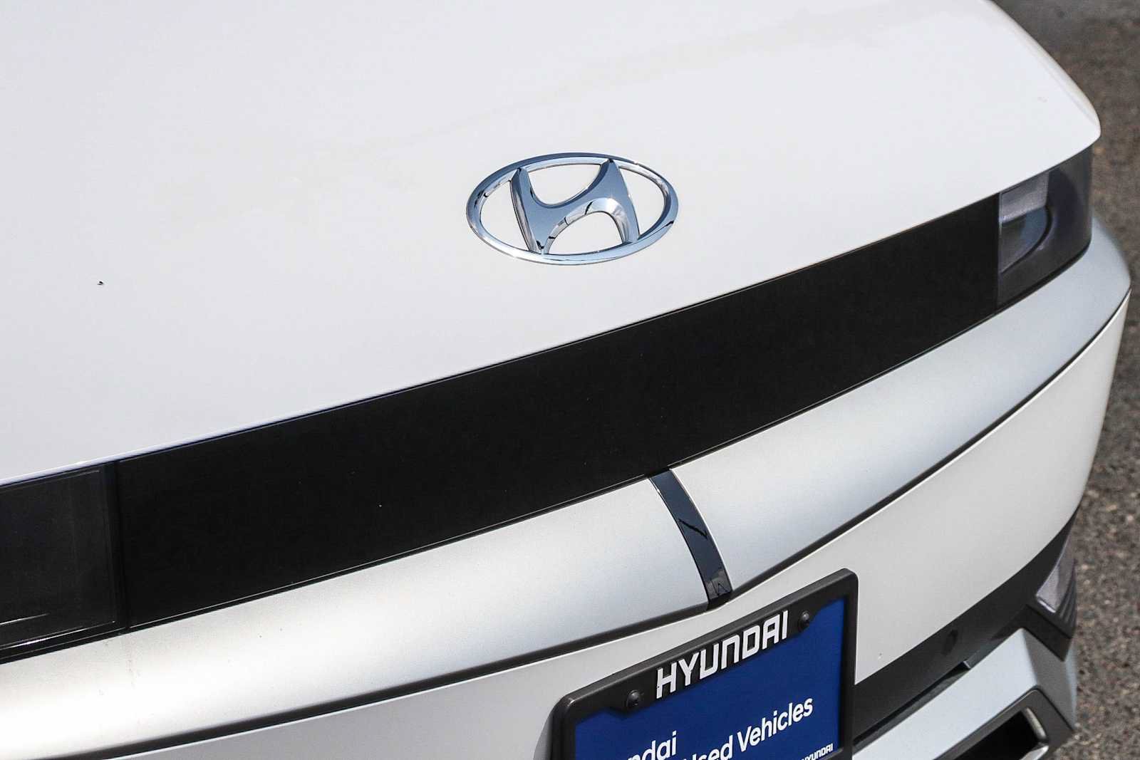 Used 2024 Hyundai Ioniq 5 SEL RWD image 6