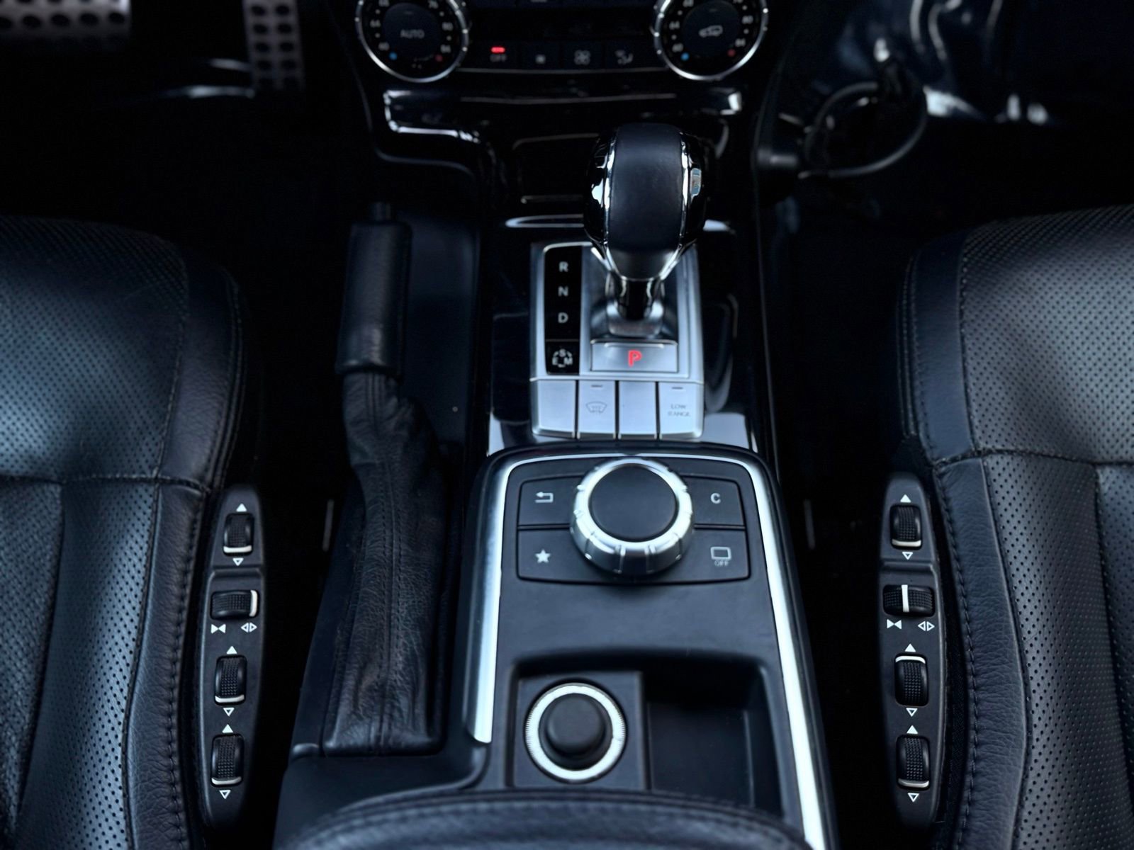 Used 2018 Mercedes-Benz G 550 w/ Night Package image 41