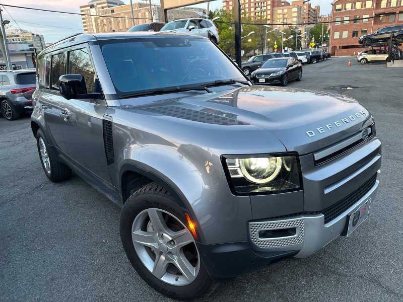 Used 2020 Land Rover Defender 110 HSE image 3