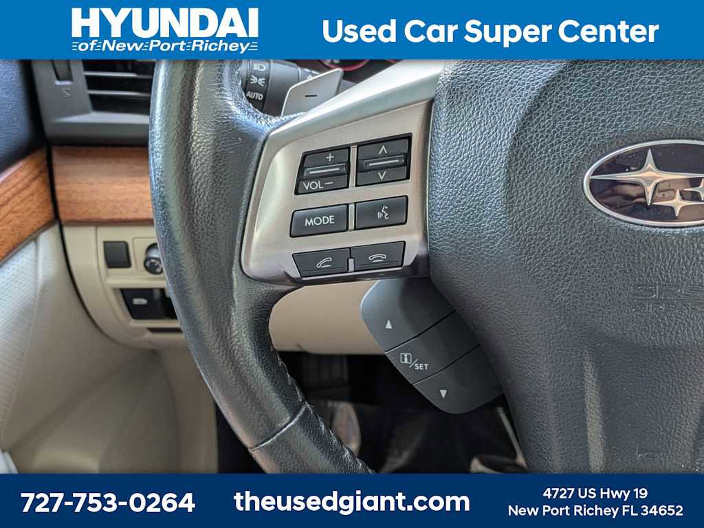 Used 2013 Subaru Outback 2.5i Limited w/ Moonroof Pkg AWD/4WD image 32