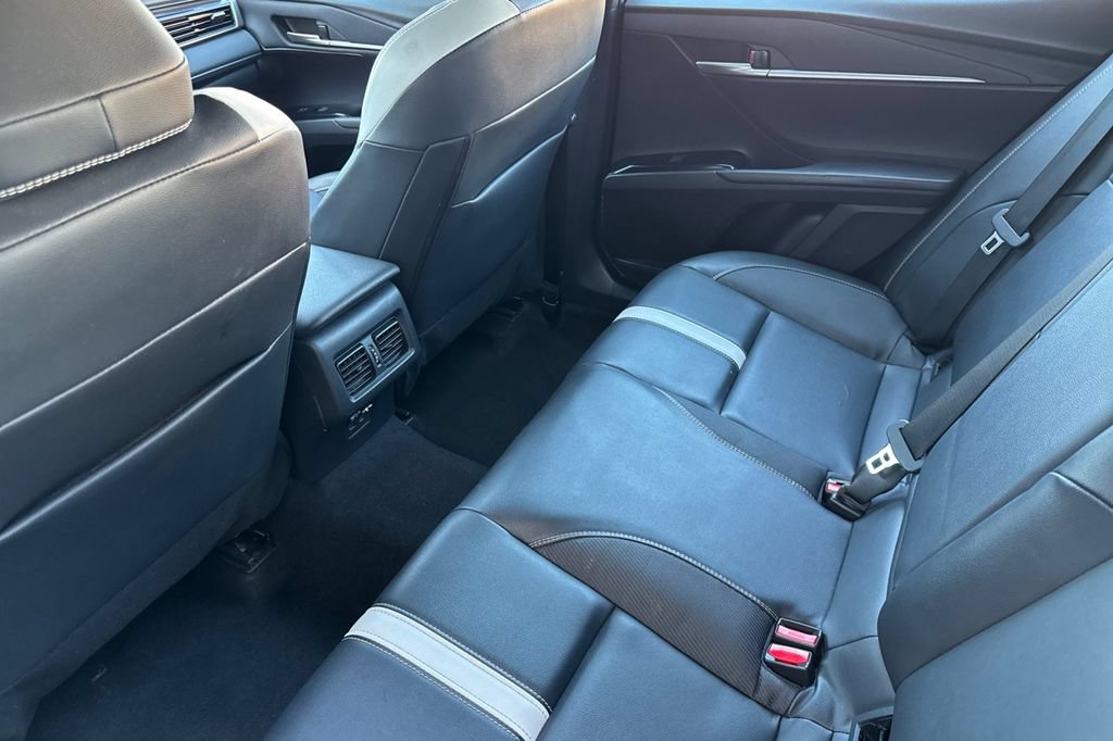 Used 2025 Toyota Camry SE FWD image 12