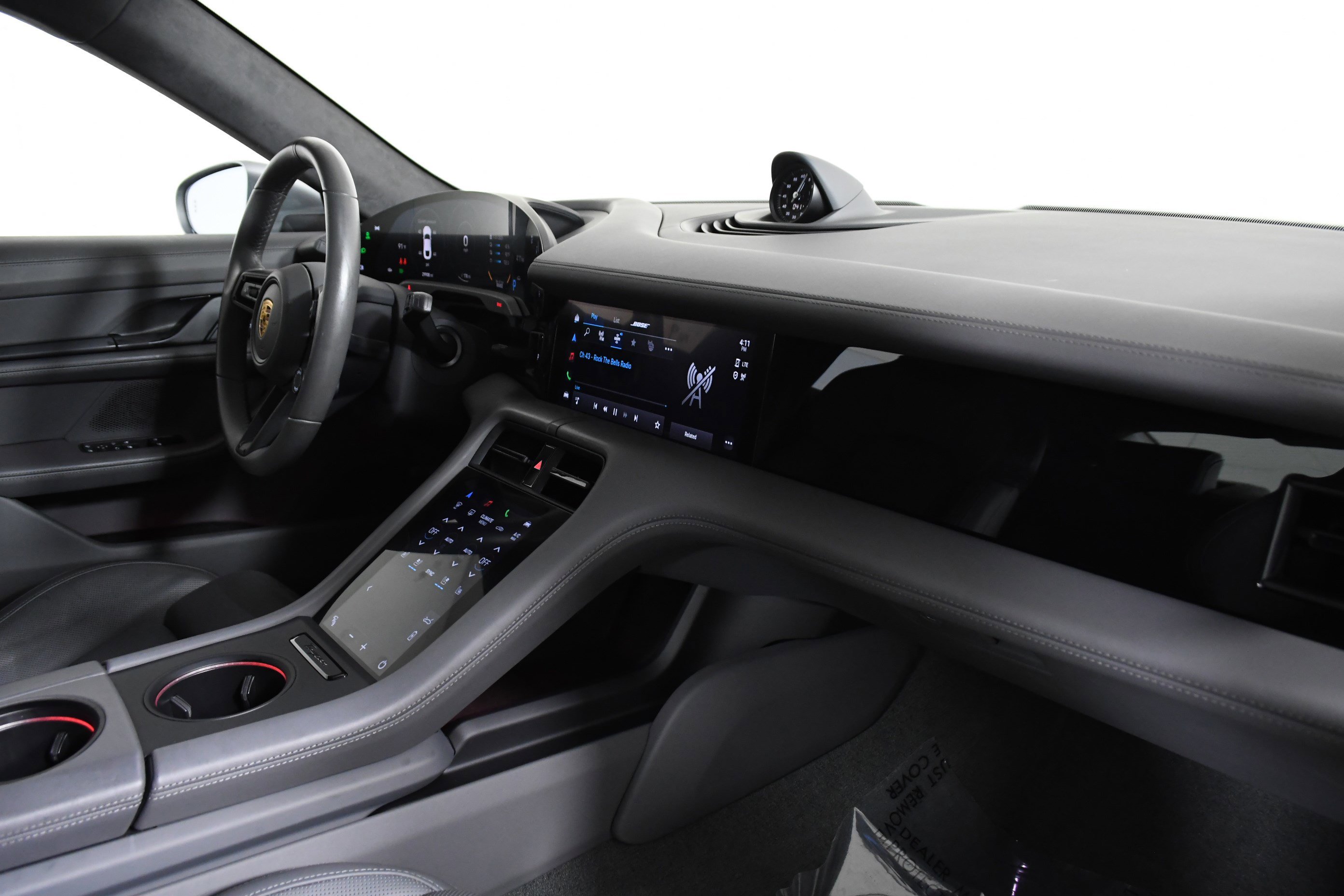 Used 2022 Porsche Taycan GTS w/ Premium Package (P6U) image 27