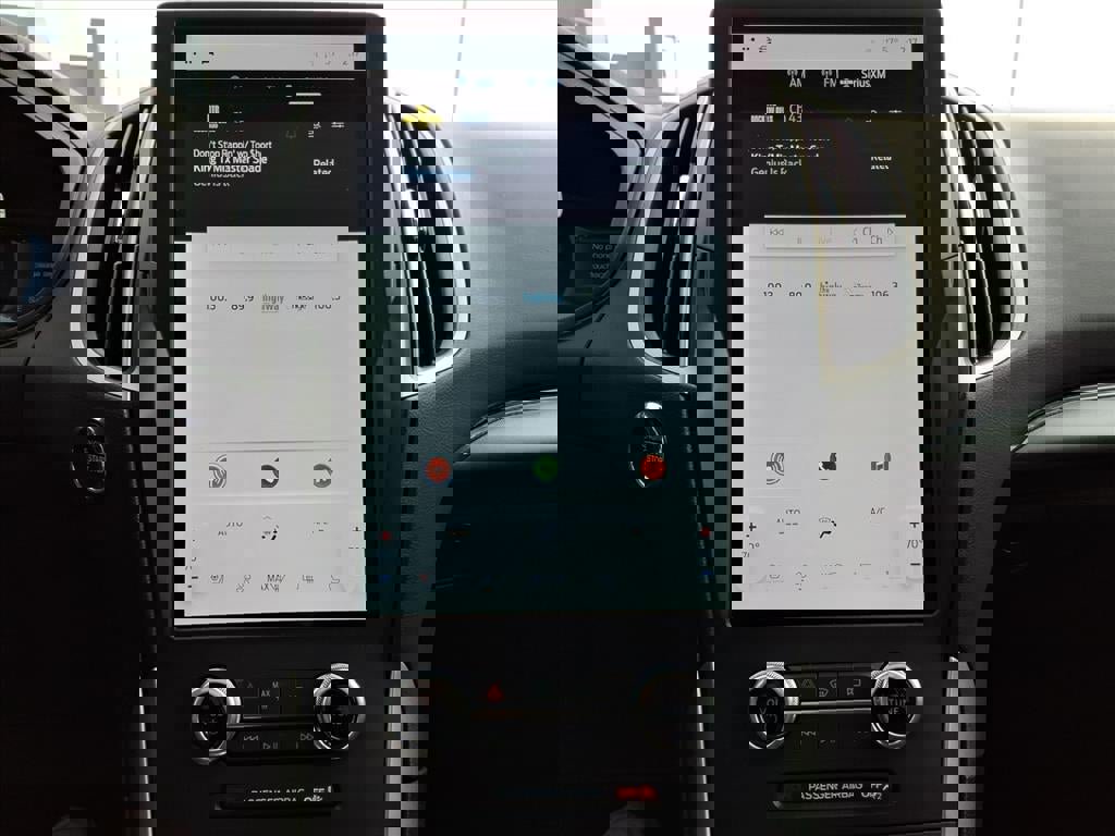 Certified 2022 Ford Edge SEL w/ Convenience Package image 18