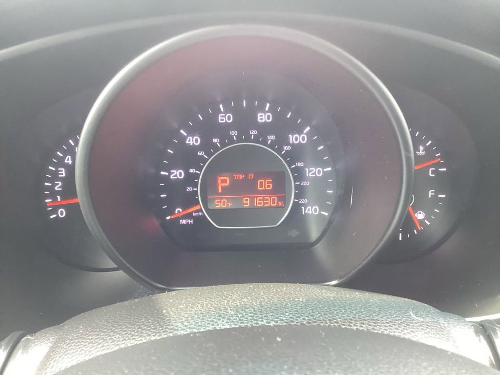 Used 2015 Kia Soul + w/ Primo Package FWD image 19