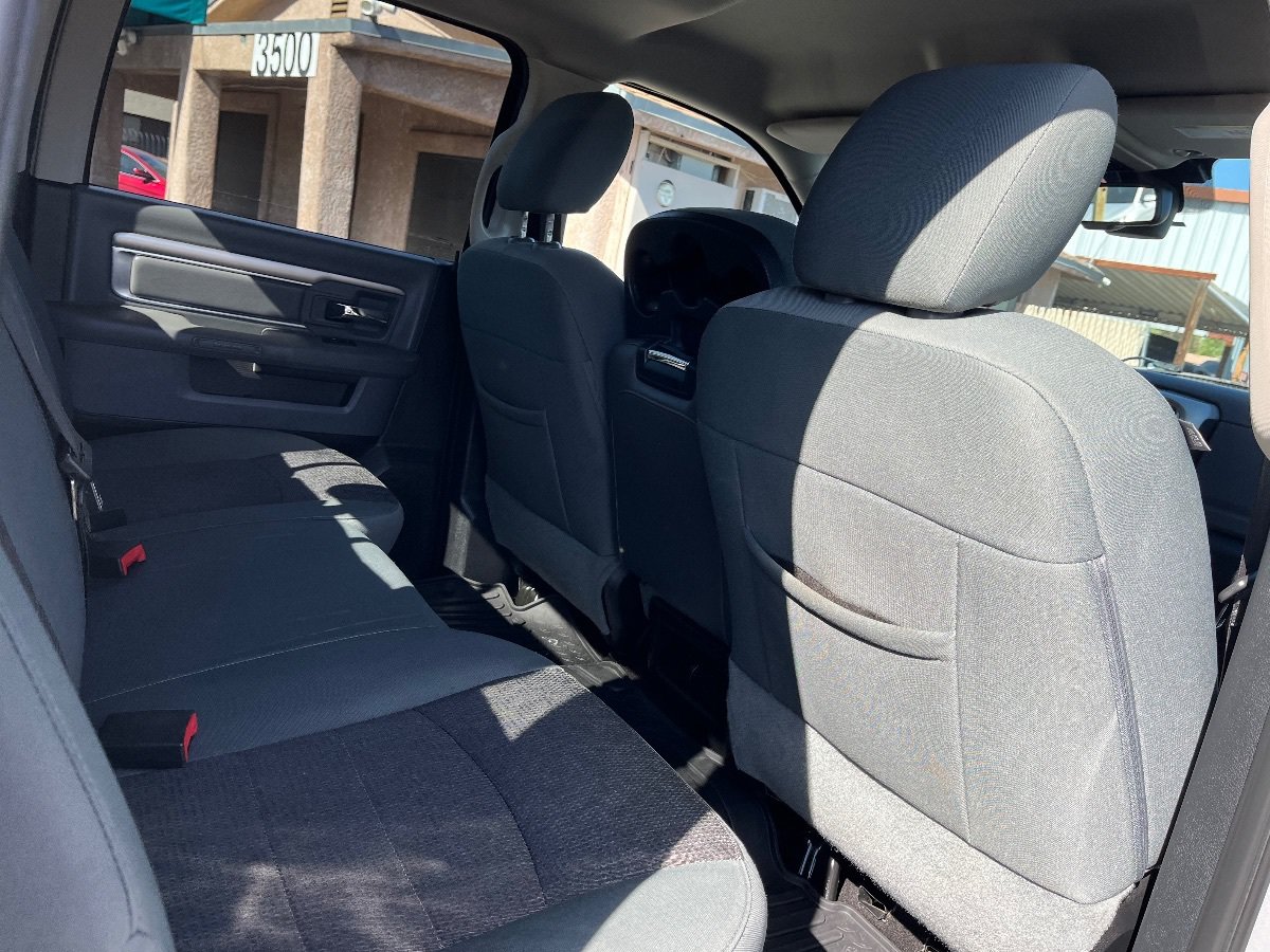 Used 2015 RAM 1500 Big Horn RWD image 31