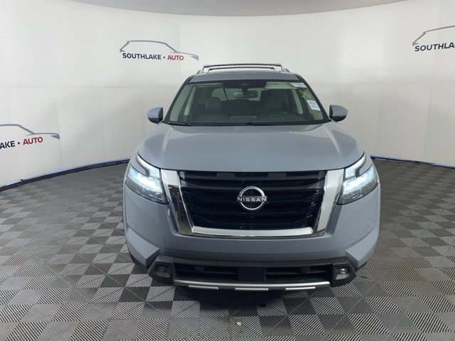 Used 2022 Nissan Pathfinder SL image 2