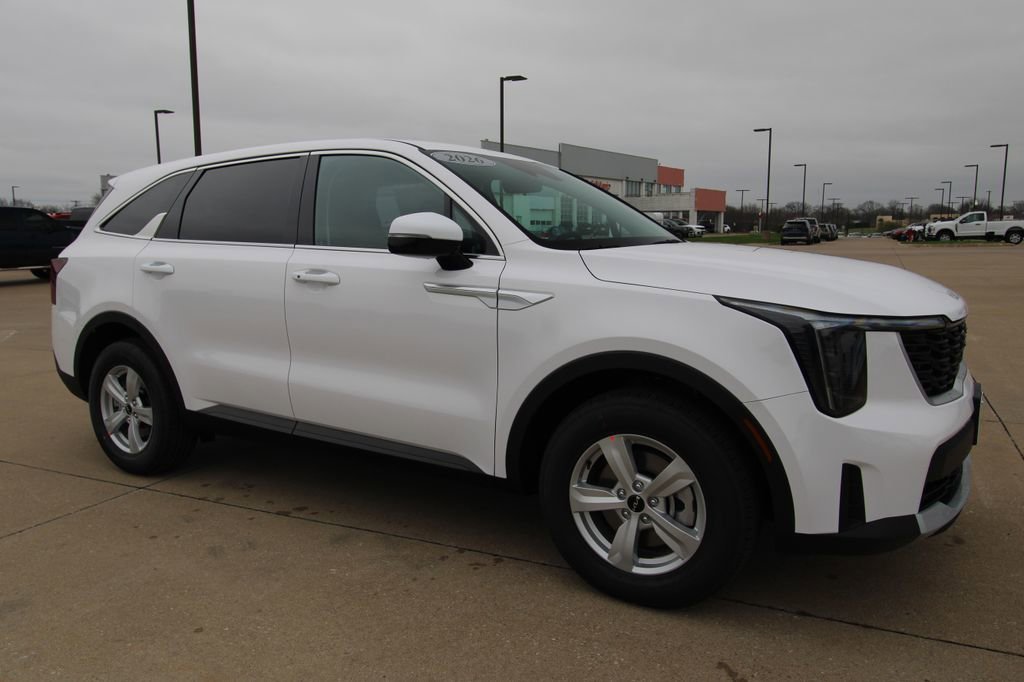 New 2026 Kia Sorento LX image 3