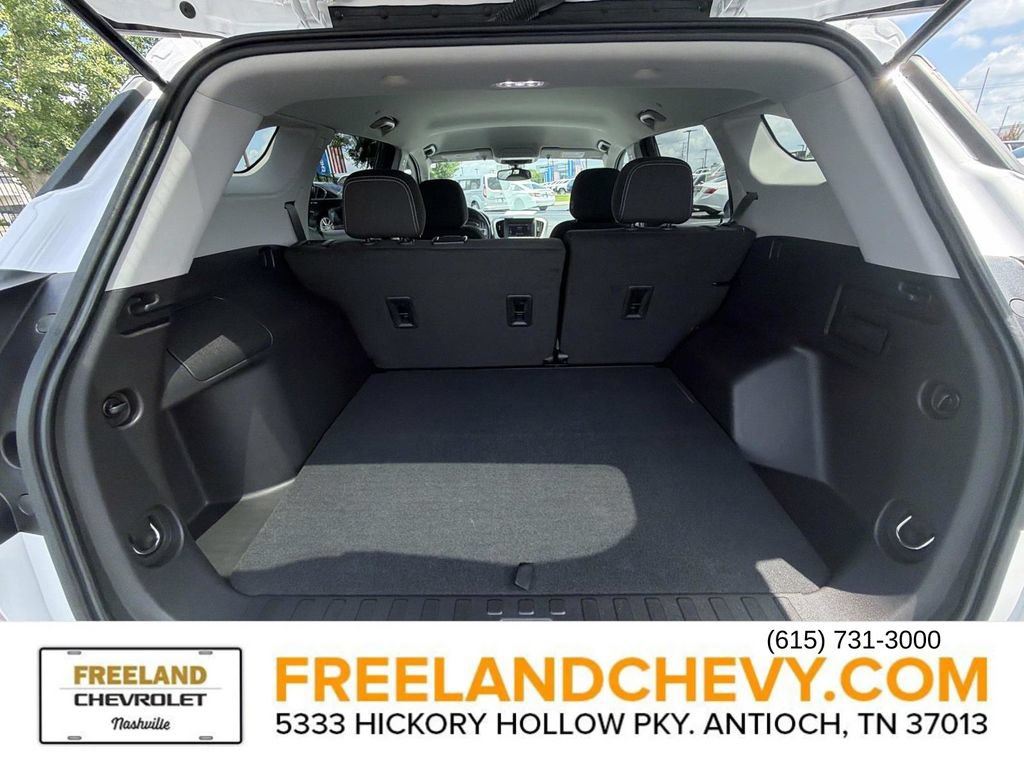 Used 2024 GMC Terrain SLE AWD/4WD image 15