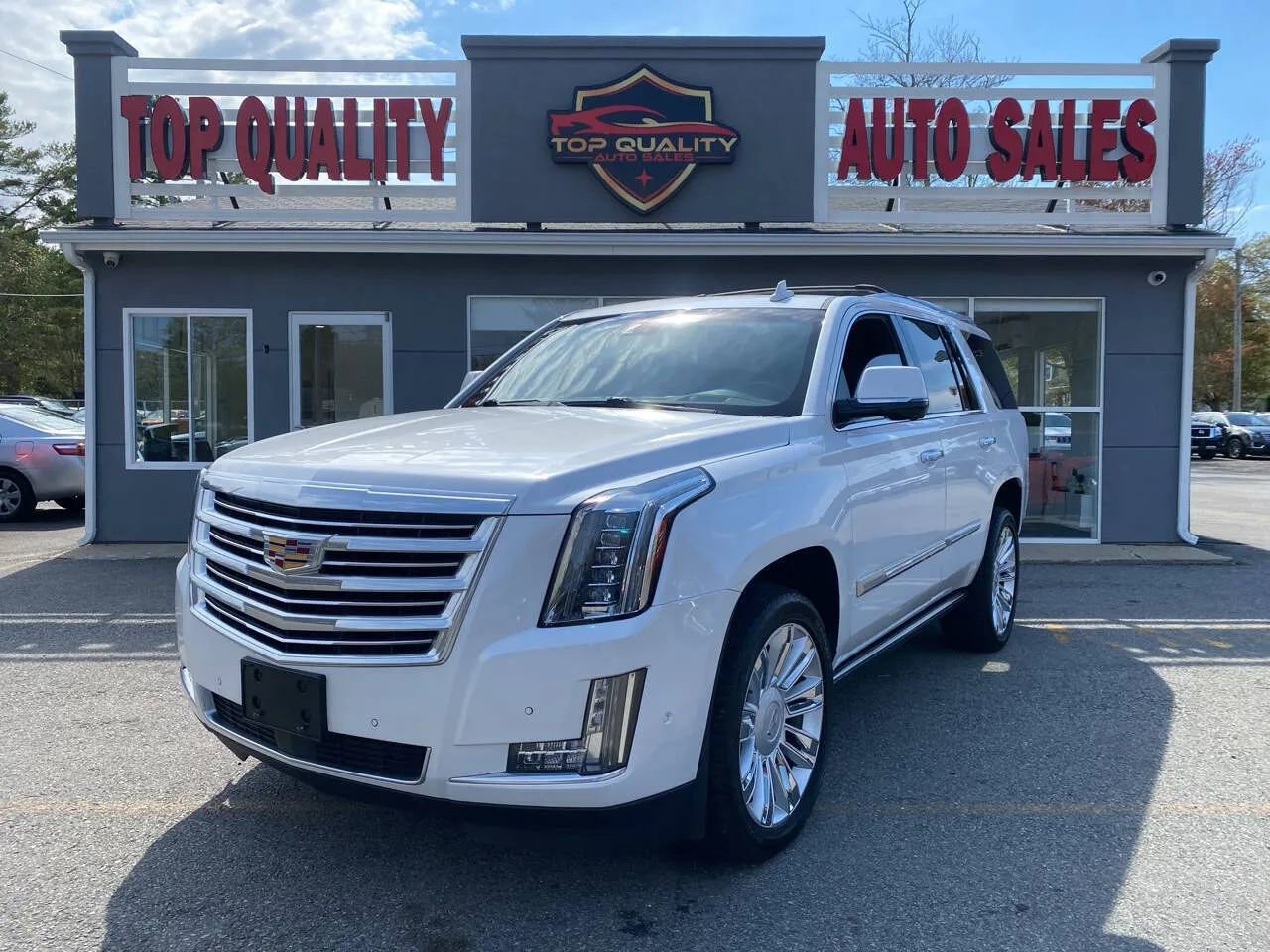 Used 2019 Cadillac Escalade Platinum
