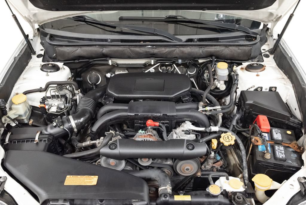 Used 2012 Subaru Legacy 2.5i w/ Alloy Wheel Pkg image 3