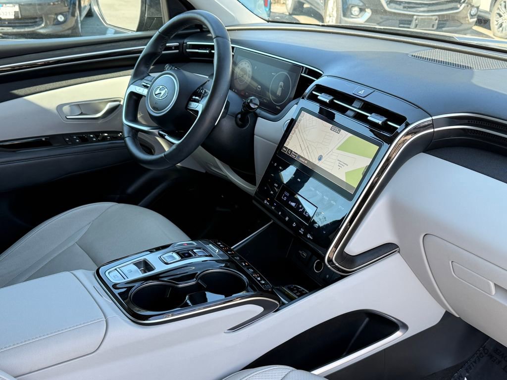 Used 2023 Hyundai Tucson Limited image 8