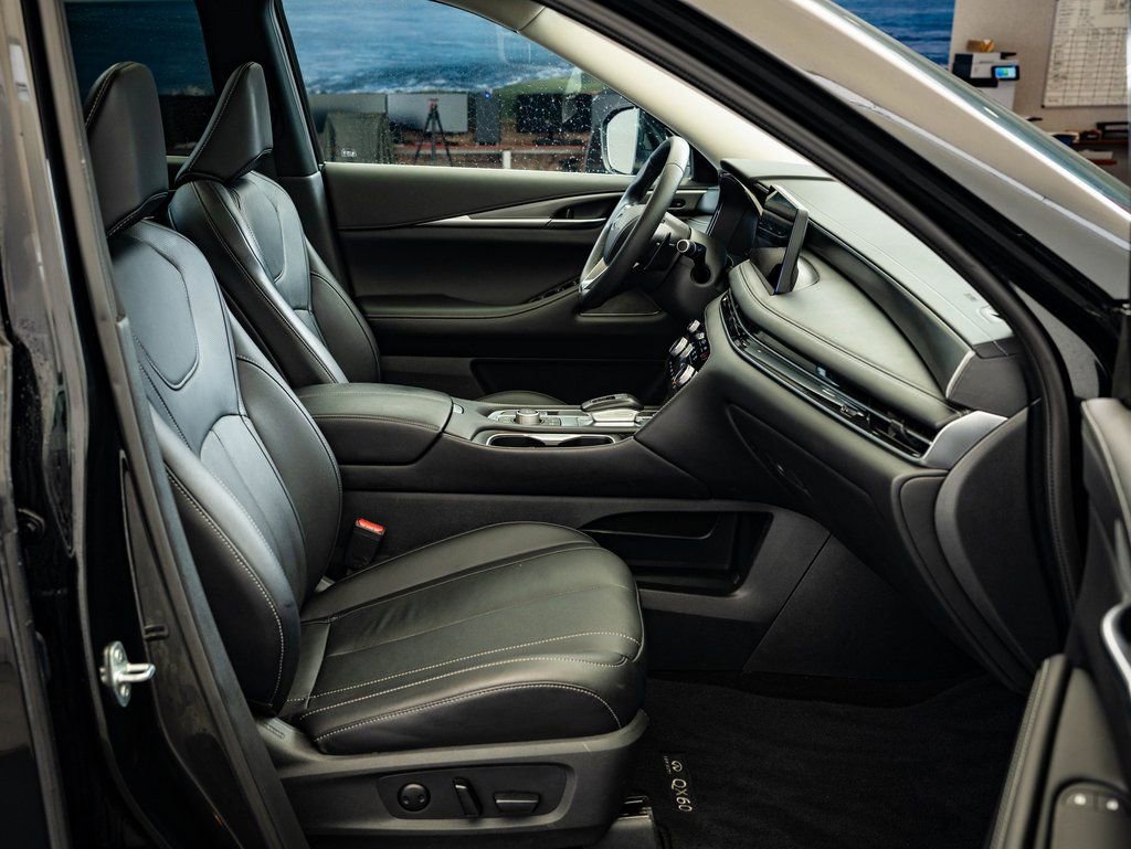 Used 2024 INFINITI QX60 Luxe image 21