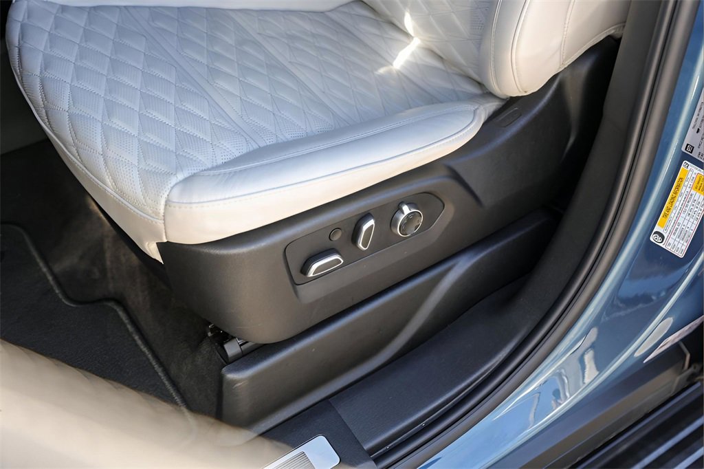 Certified 2025 Cadillac Escalade Sport Platinum w/ LPO, ONYX Package image 8