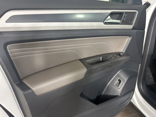 Used 2022 Volkswagen Atlas SEL Premium image 22