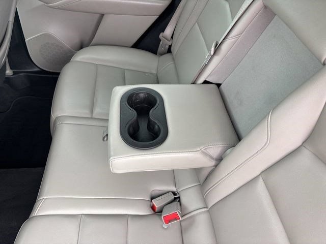 Used 2019 Cadillac XT4 Luxury w/ Cold Weather Package FWD image 33