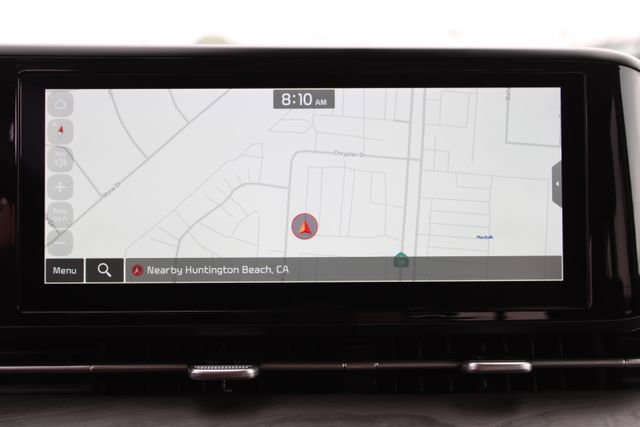 Used 2024 Kia Carnival EX image 16