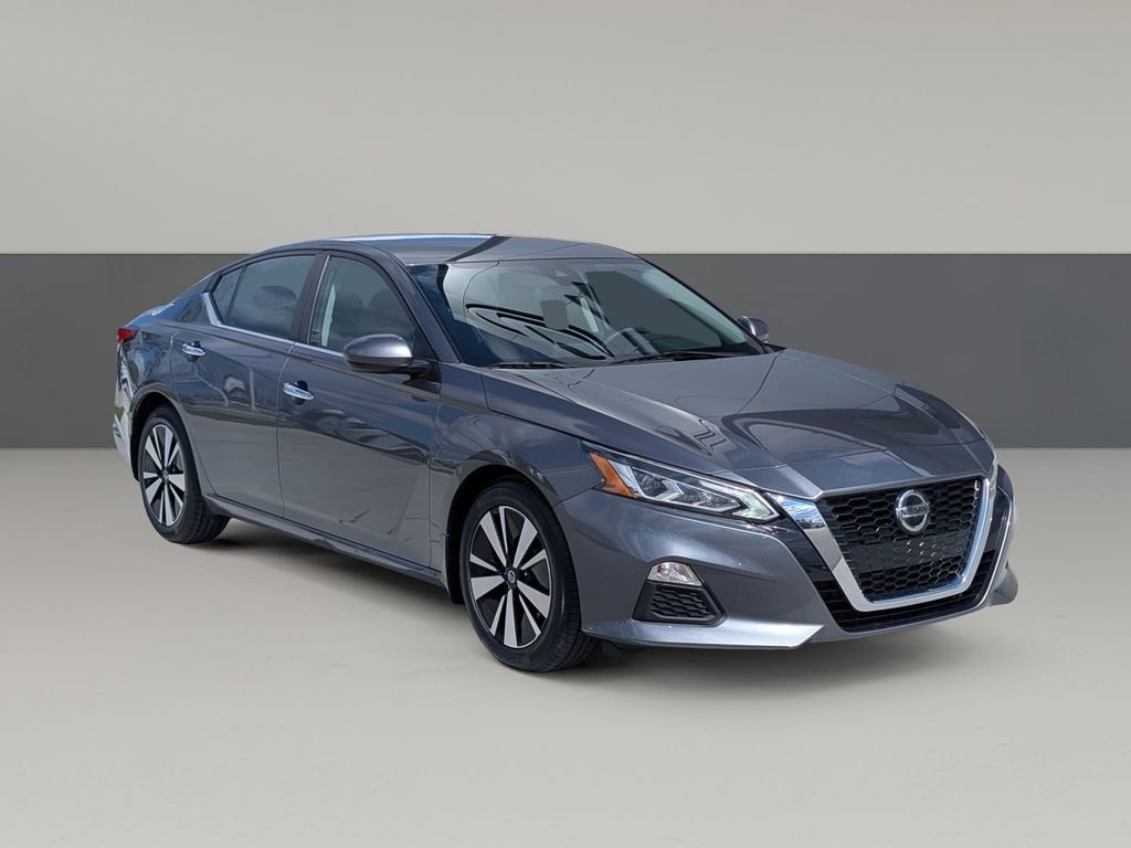Used 2022 Nissan Altima 2.5 SV