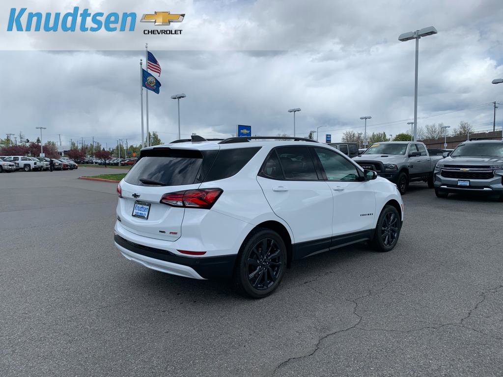Used 2024 Chevrolet Equinox RS w/ RS Leather Package AWD/4WD image 7