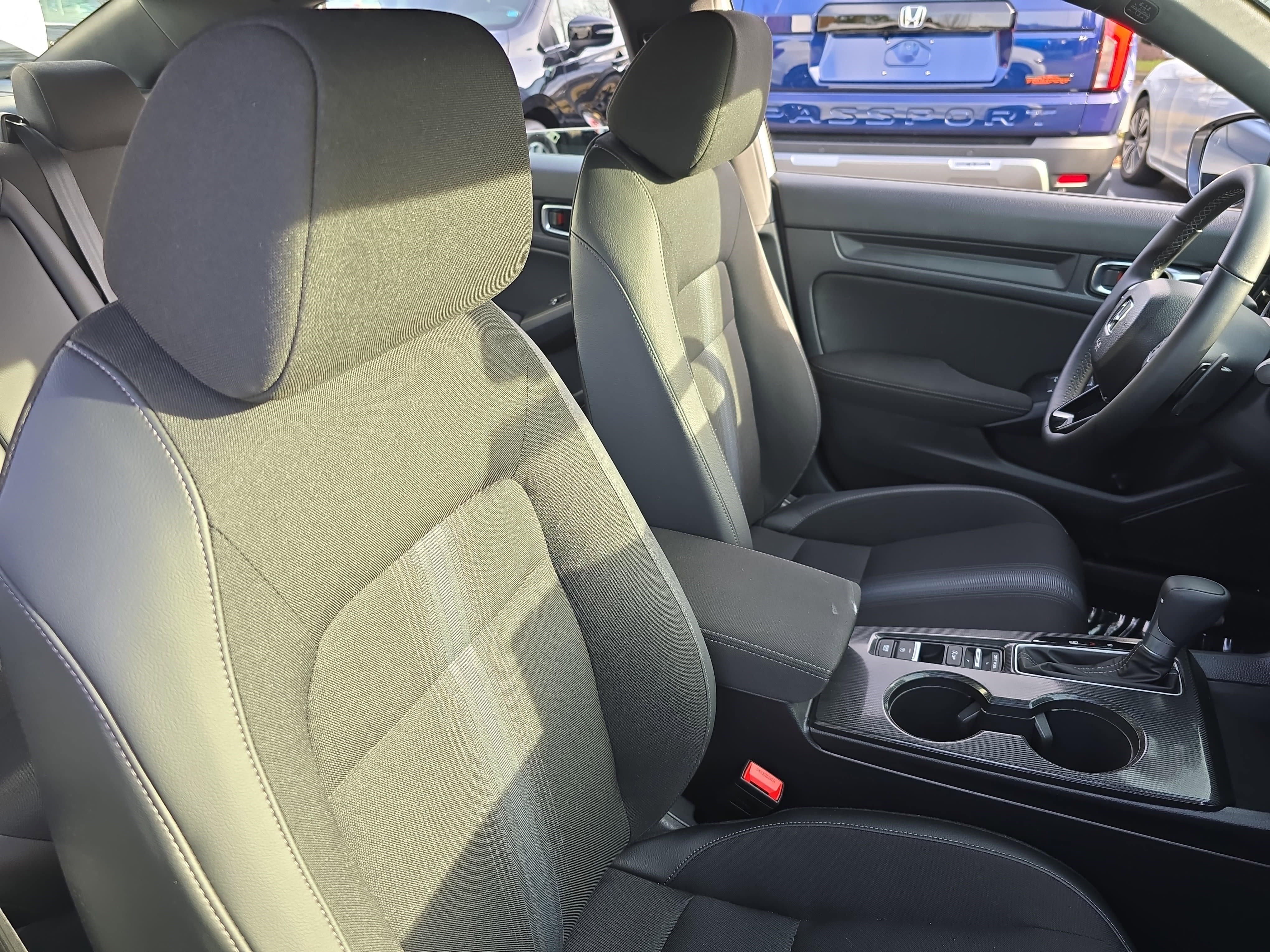 Used 2025 Honda Civic Sport image 10