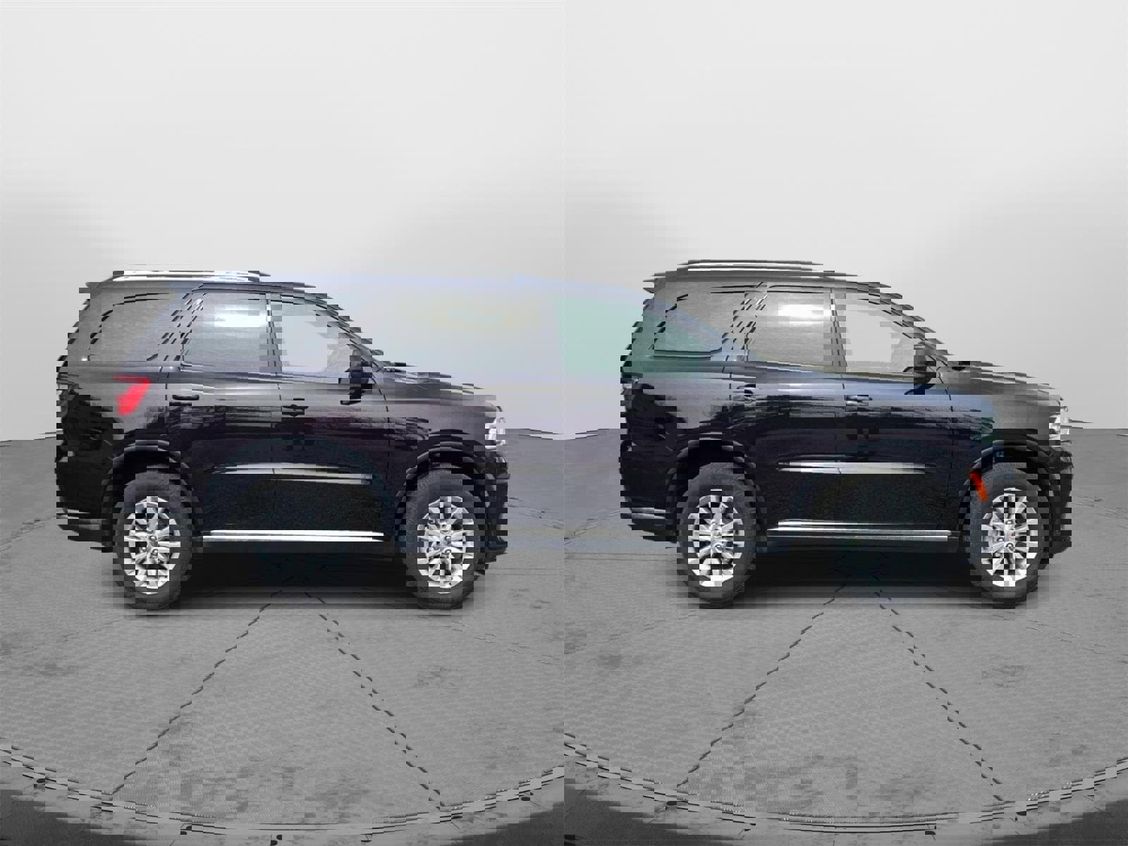 Used 2024 Dodge Durango SXT w/ 3rd Row Seating Group image 2