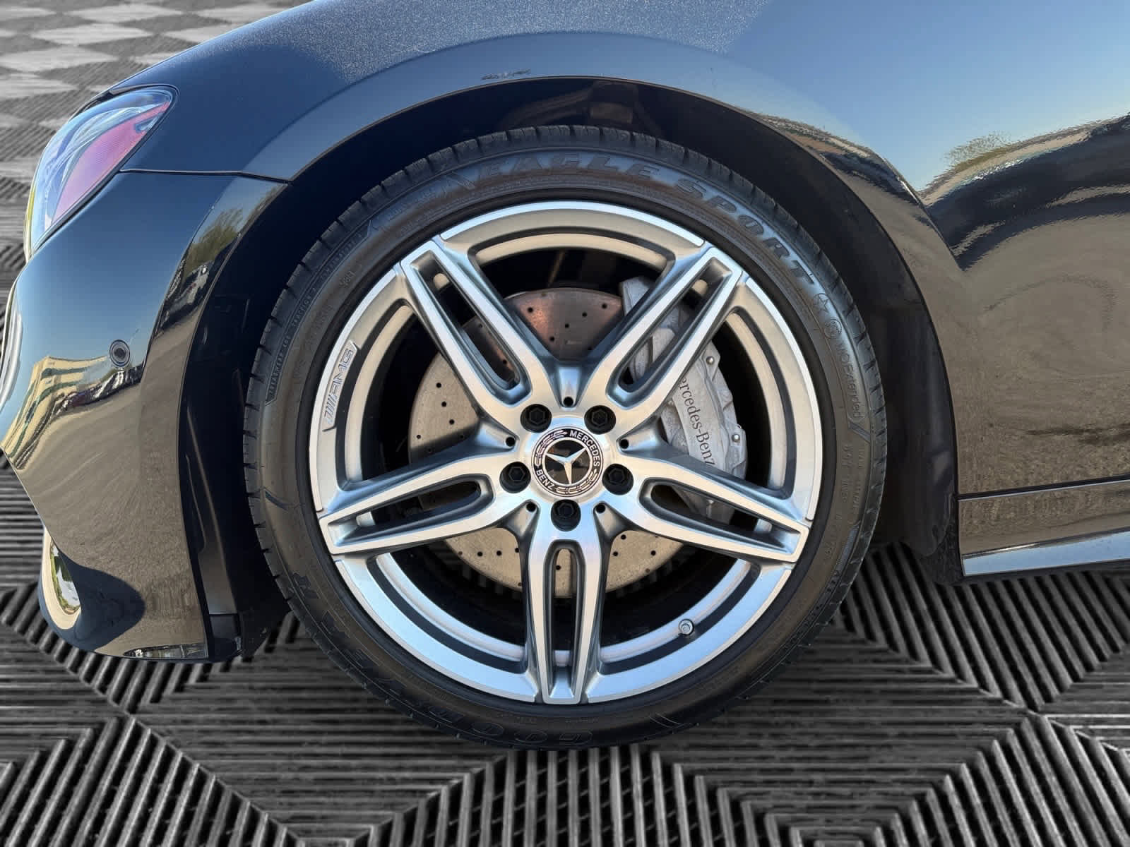 Used 2019 Mercedes-Benz E 450 4MATIC Cabriolet w/ Premium 1 Package image 9