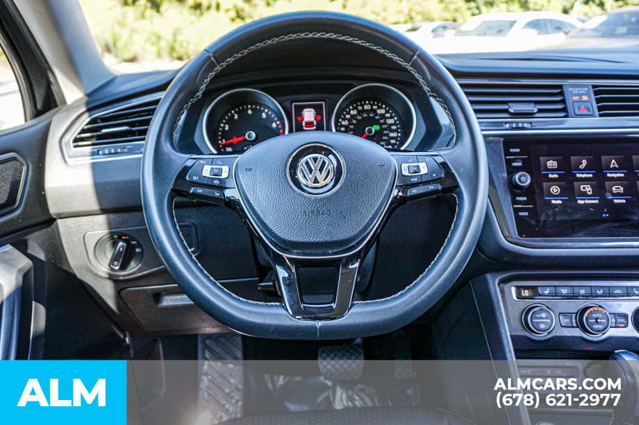 Used 2021 Volkswagen Tiguan SE w/ Panoramic Sunroof Package FWD image 29