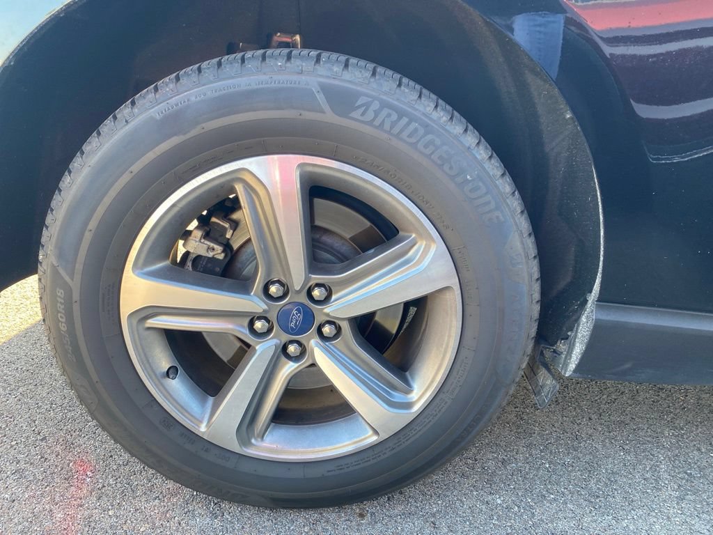 Used 2022 Ford Edge SEL w/ Convenience Package AWD/4WD image 8