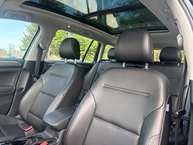 Used 2018 Volkswagen Golf Alltrack SE AWD/4WD image 10