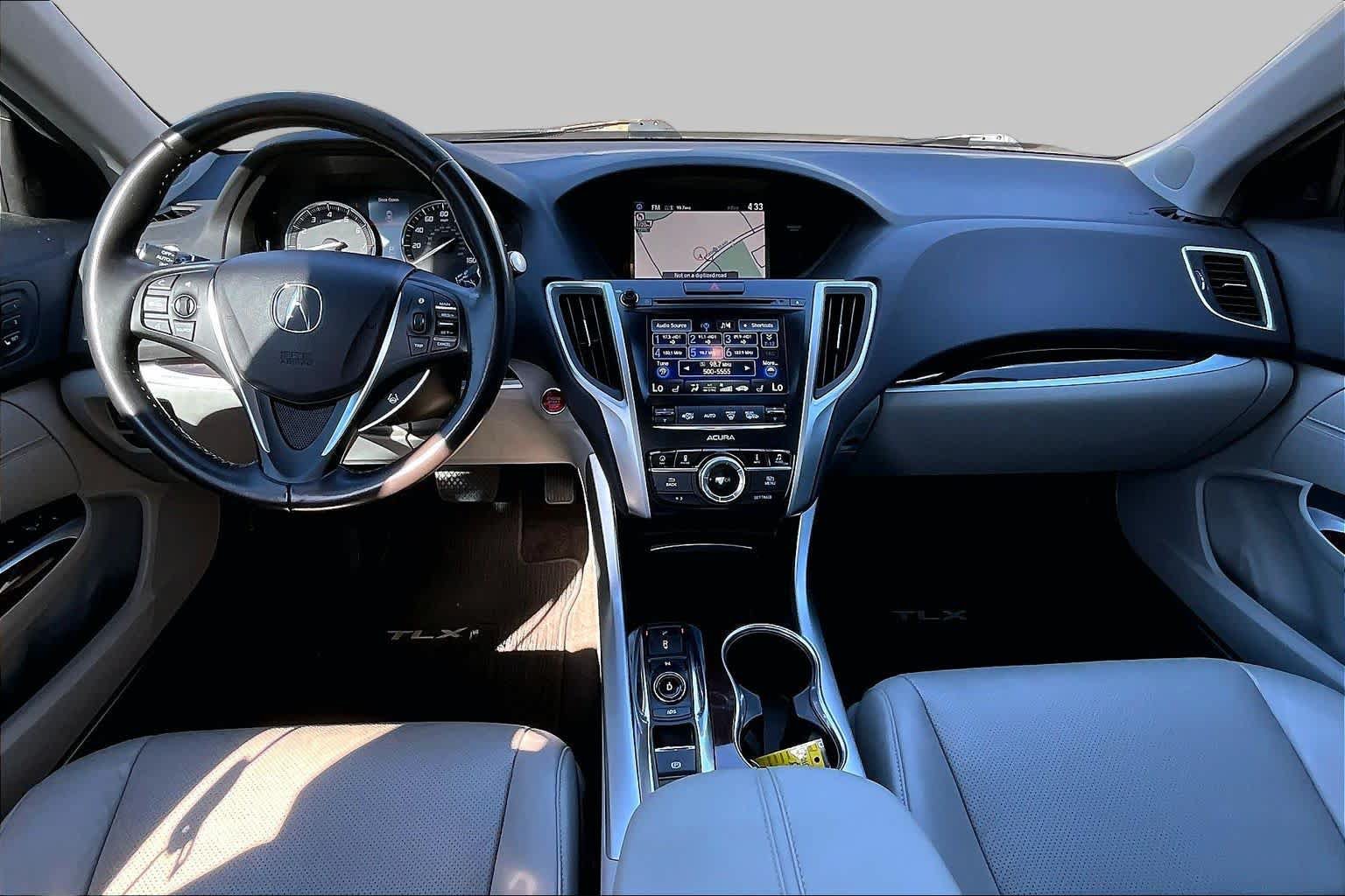 Used 2016 Acura TLX w/ Technology Package FWD image 16