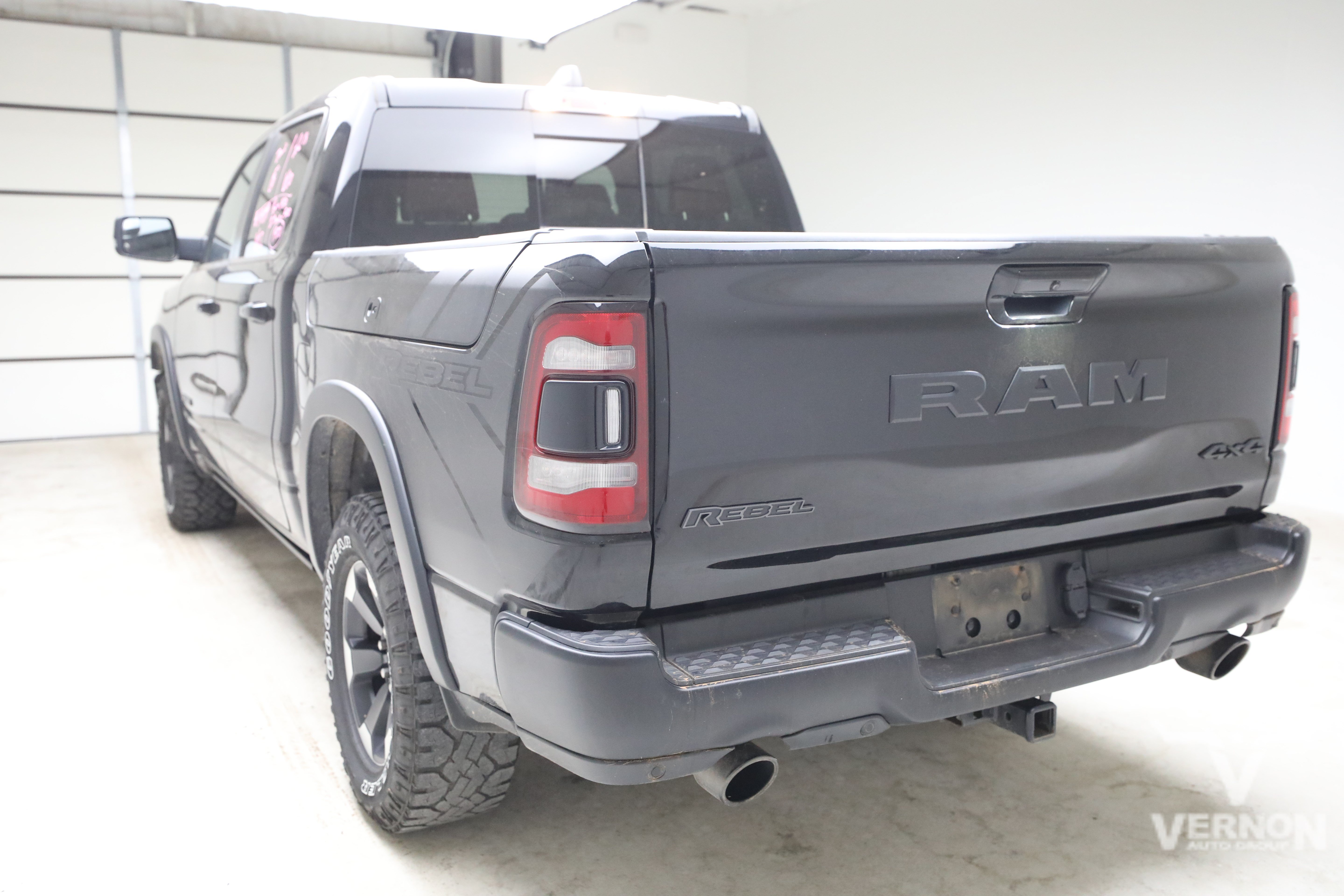 Used 2022 RAM 1500 Rebel w/ Rebel Level 1 Equipment Group AWD/4WD image 2