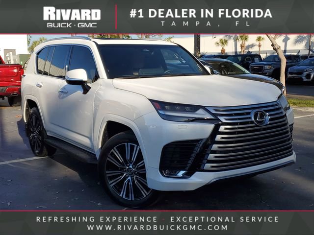 Used 2025 Lexus LX 600 4WD w/ Luxury Package image 1