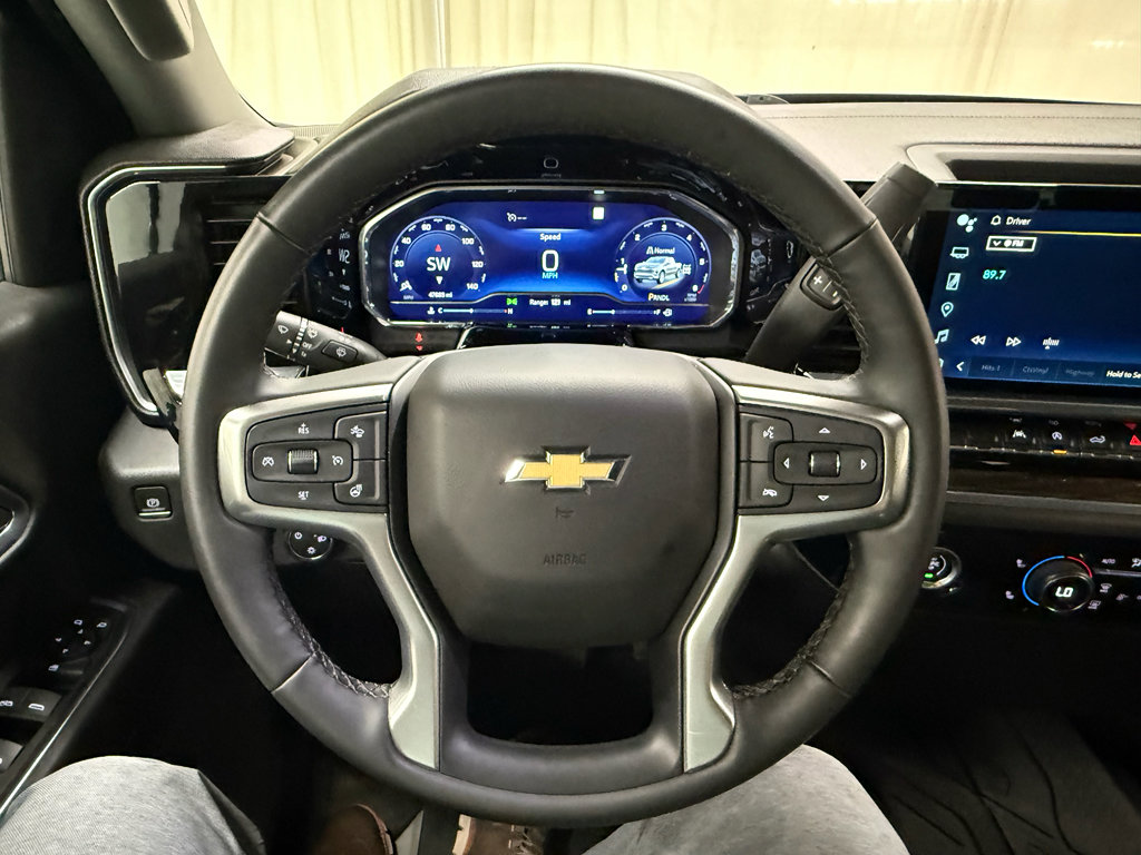 Certified 2023 Chevrolet Silverado 1500 LT AWD/4WD image 32
