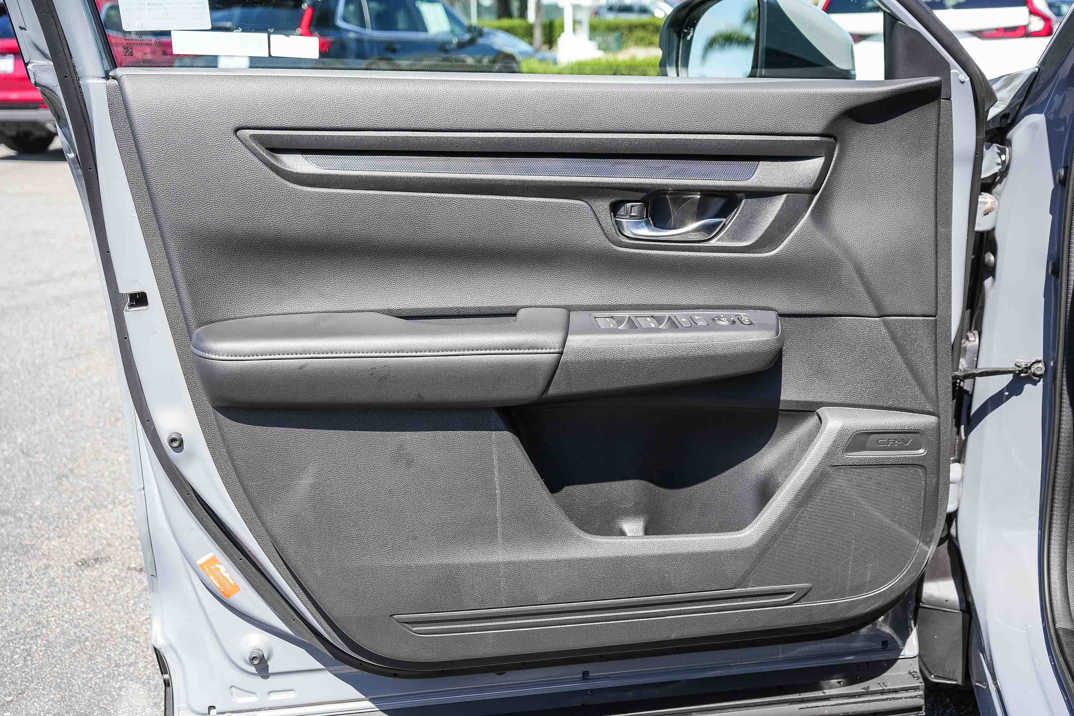 Used 2025 Honda CR-V EX image 26
